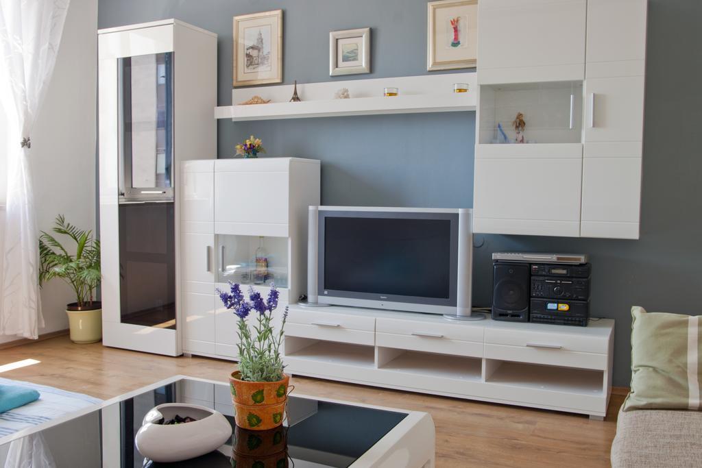 Port View-5 Min From Center Appartement *